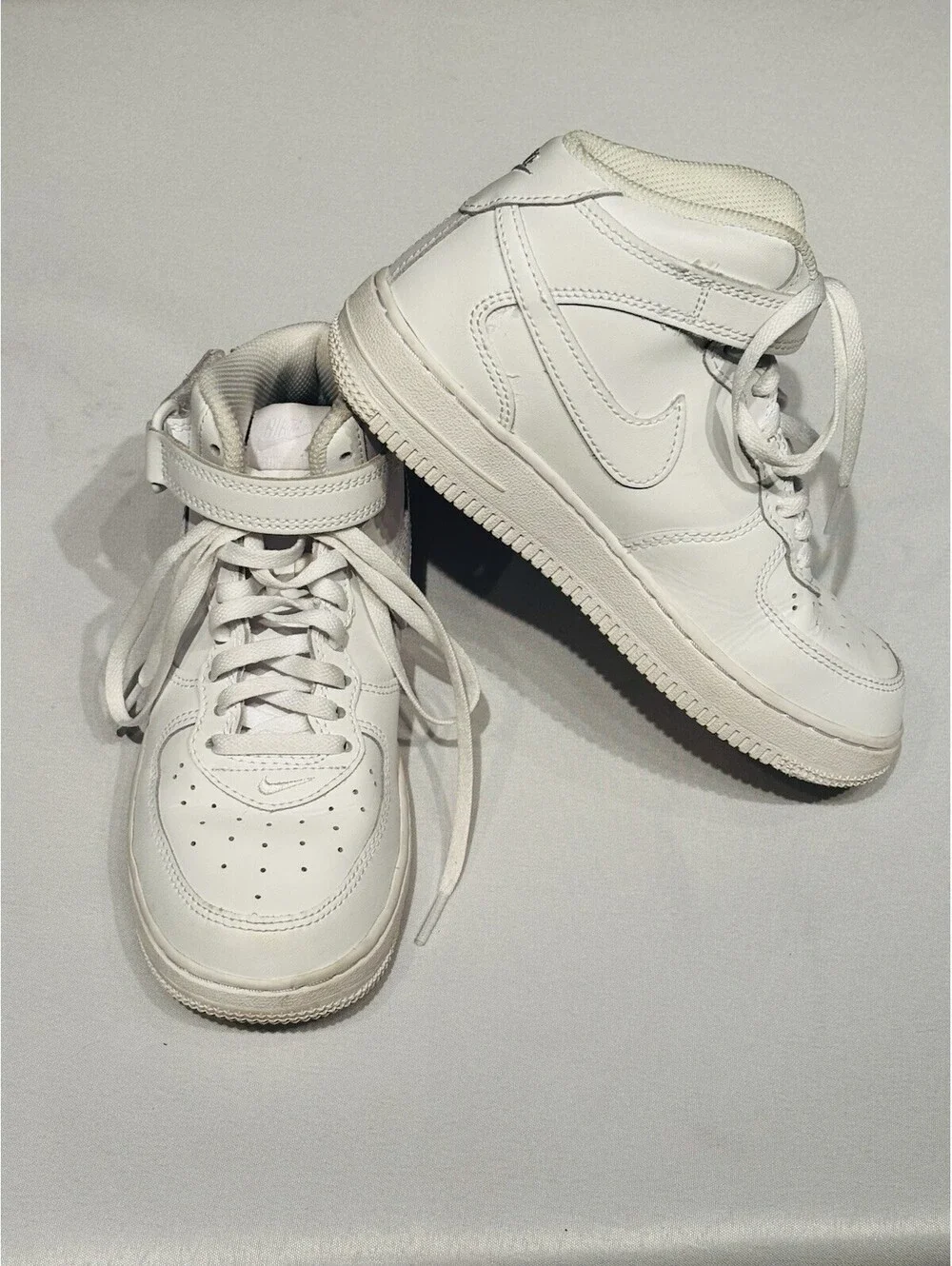 Nike Air Force 1 Youth Size 2White High-Top Sneakers